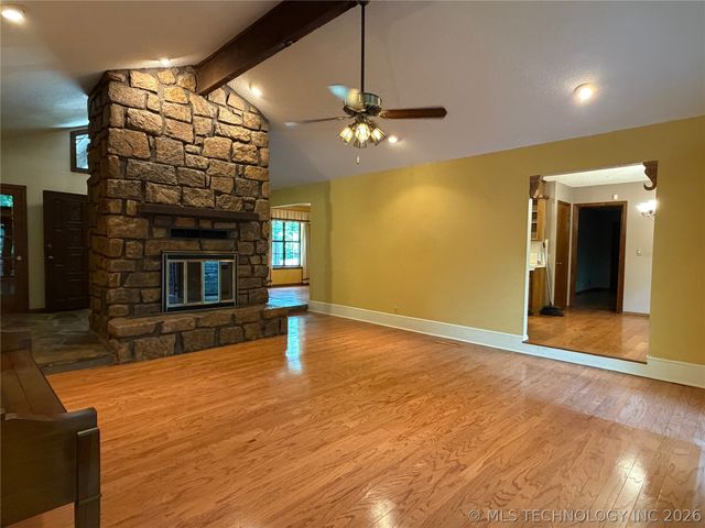 1205 E 10th Street, Sand Springs, OK 74063