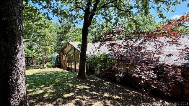1205 E 10th Street, Sand Springs, OK 74063