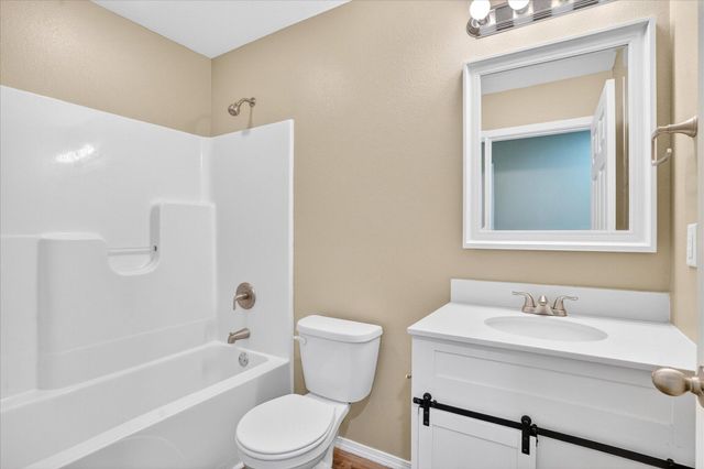 1020 N Ethyl Avenue, Springfield, MO 65802