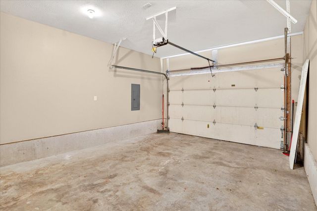 1020 N Ethyl Avenue, Springfield, MO 65802