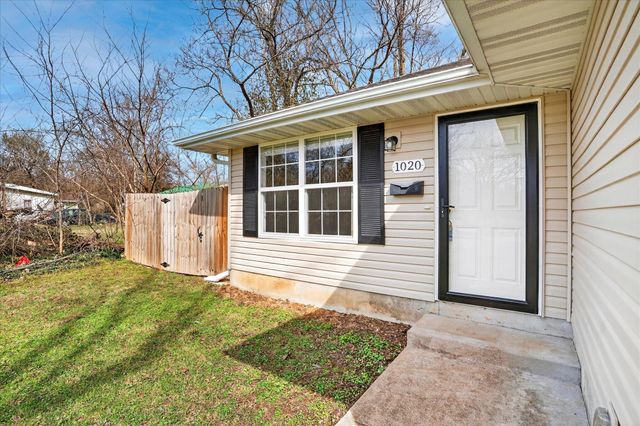 1020 N Ethyl Avenue, Springfield, MO 65802