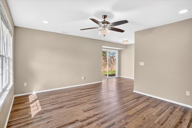 1020 N Ethyl Avenue, Springfield, MO 65802