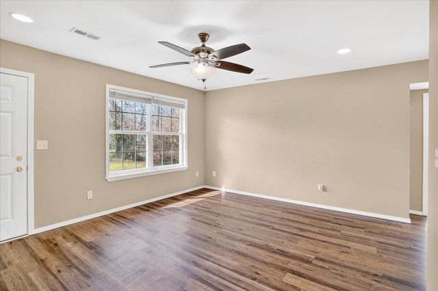 1020 N Ethyl Avenue, Springfield, MO 65802