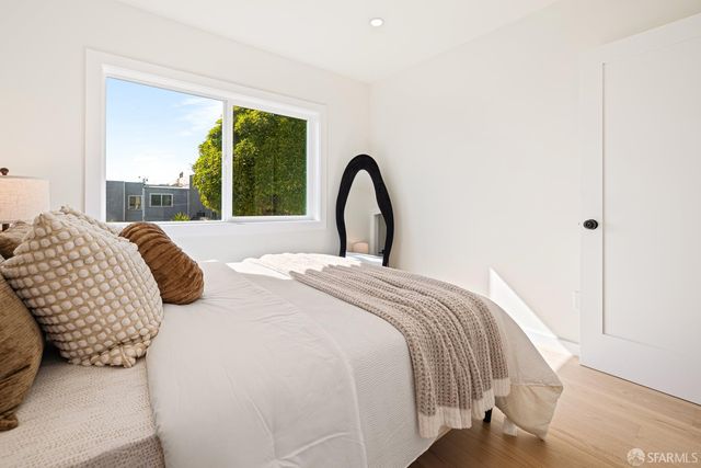 239 Bright Street, San Francisco, CA 94132