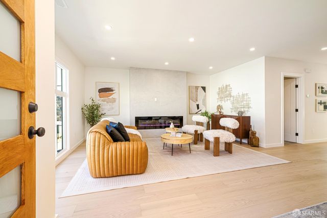 239 Bright Street, San Francisco, CA 94132