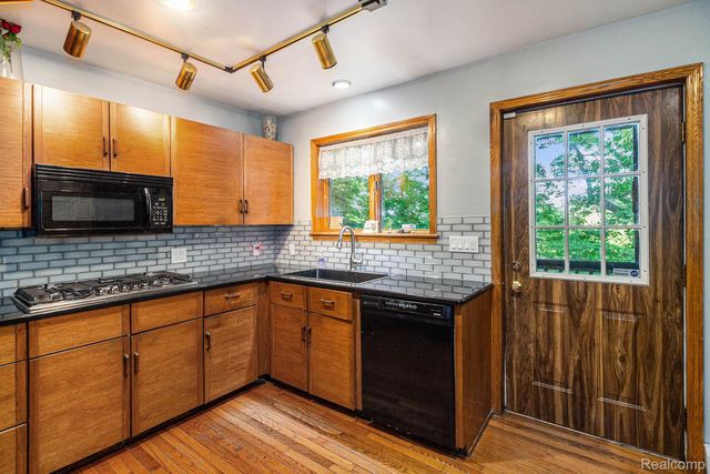 5365 S Bancroft Road, Shiawassee Township, MI 48429