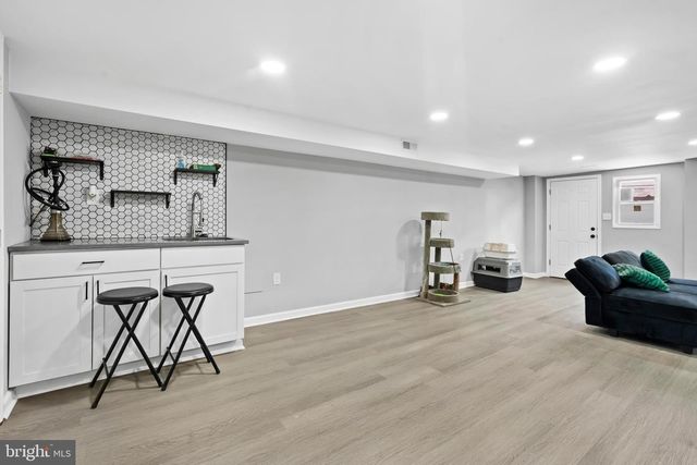1518 E MAYLAND ST, Philadelphia, PA 19138