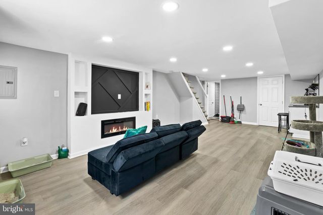1518 E MAYLAND ST, Philadelphia, PA 19138