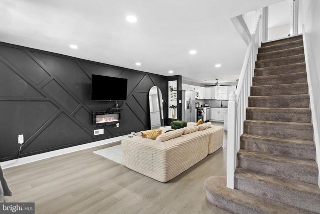 1518 E MAYLAND ST, Philadelphia, PA 19138