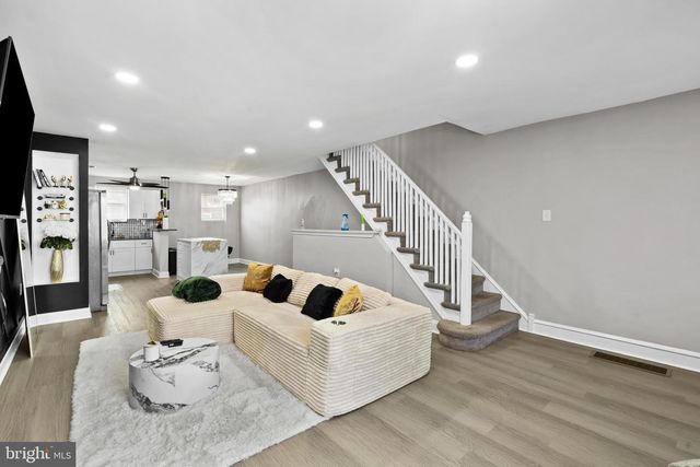 1518 E MAYLAND ST, Philadelphia, PA 19138