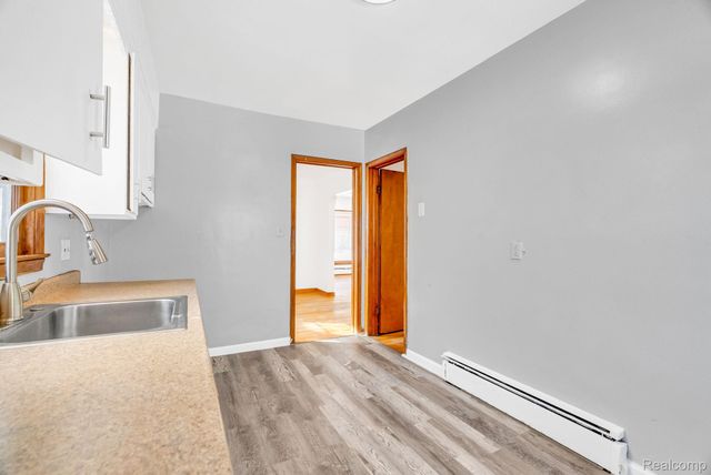 5330 Hereford Street, Detroit, MI 48224