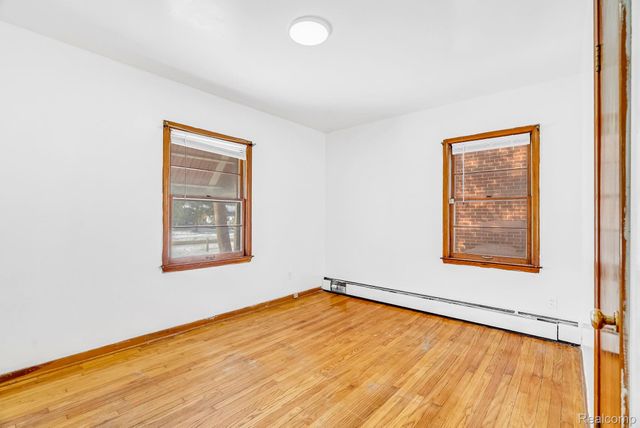 5330 Hereford Street, Detroit, MI 48224