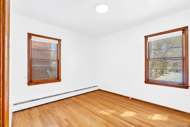 5330 Hereford Street, Detroit, MI 48224