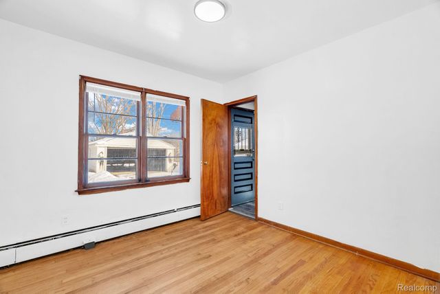 5330 Hereford Street, Detroit, MI 48224