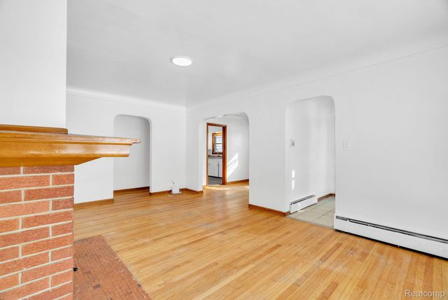 5330 Hereford Street, Detroit, MI 48224