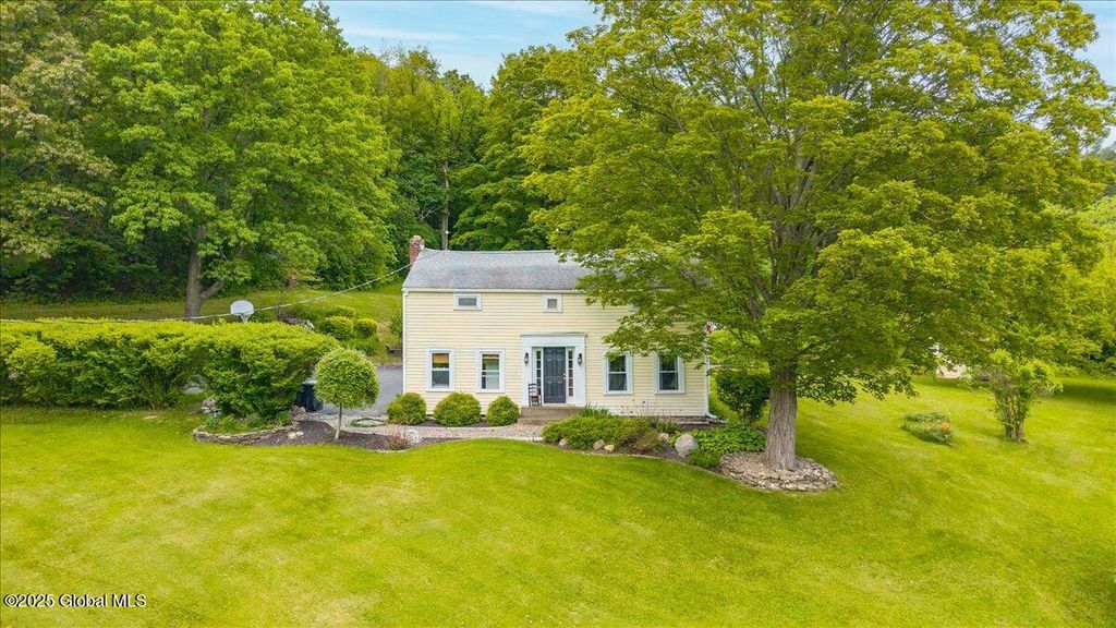 668 Rector Road, Glenville, NY 12302