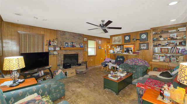 12210 Cherry Point Drive, Dayton, TX 77535