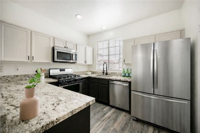 1080 Sweeping Ivy Court, Las Vegas, NV 89183