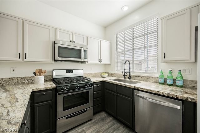 1080 Sweeping Ivy Court, Las Vegas, NV 89183