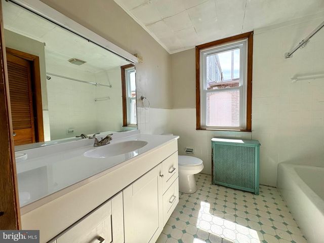 257 W JACKSON ST, York, PA 17401