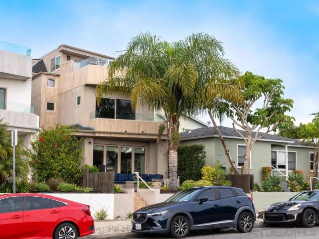 938 Opal, San Diego, CA 92109