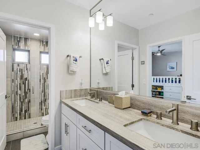 938 Opal, San Diego, CA 92109