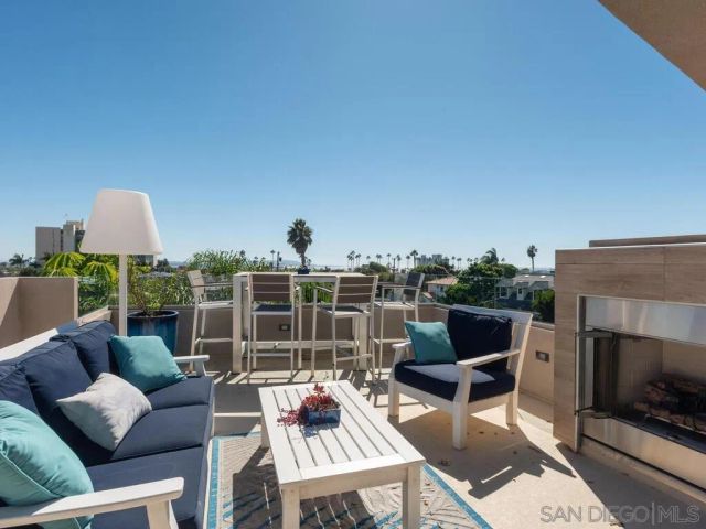 938 Opal, San Diego, CA 92109