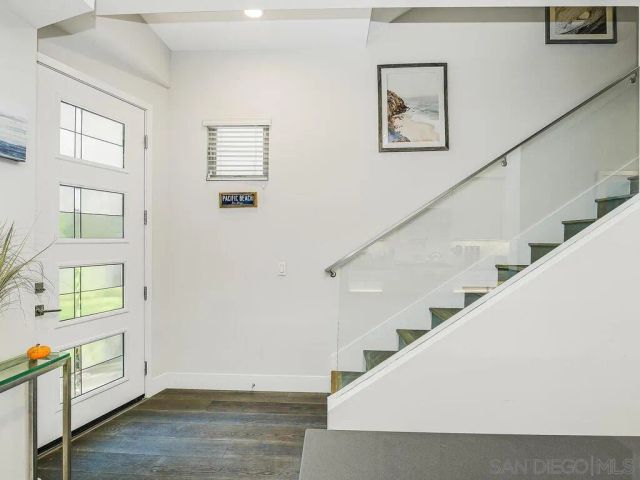 938 Opal, San Diego, CA 92109