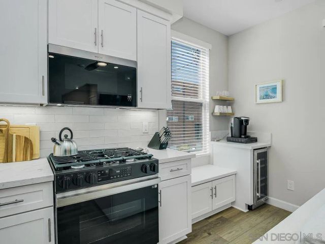 938 Opal, San Diego, CA 92109