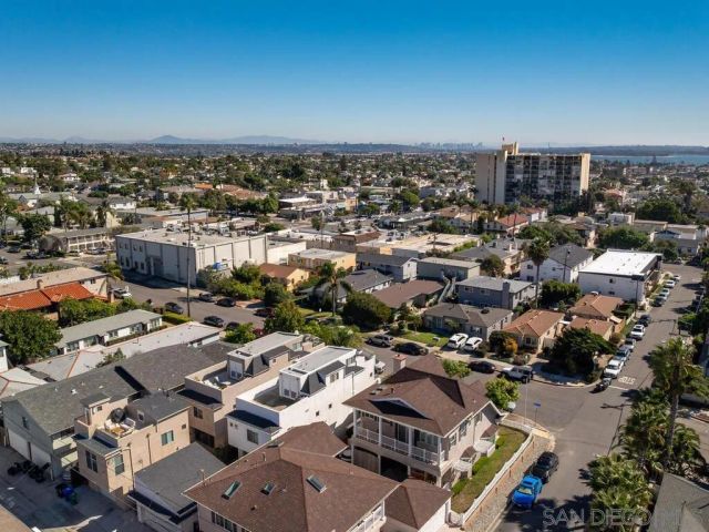 938 Opal, San Diego, CA 92109