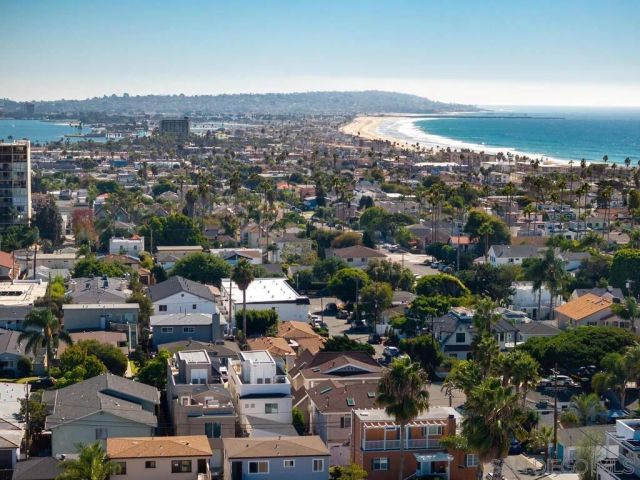 938 Opal, San Diego, CA 92109