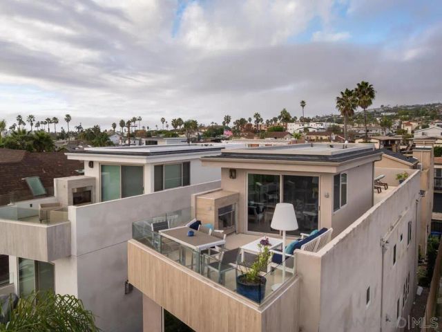 938 Opal, San Diego, CA 92109