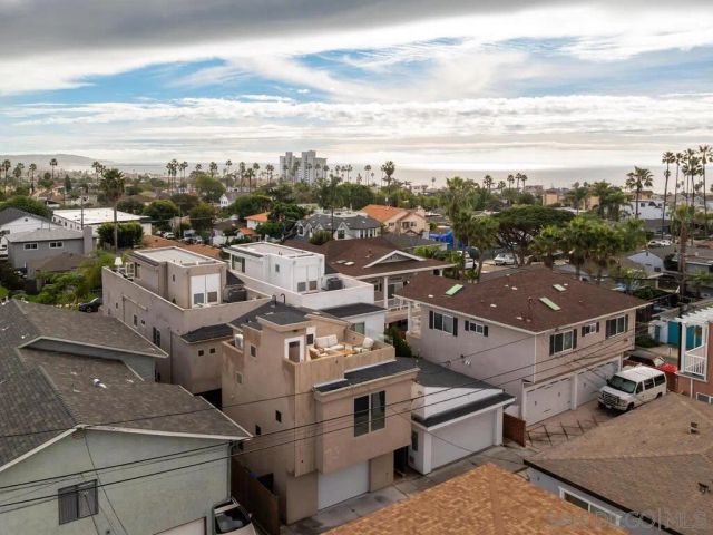 938 Opal, San Diego, CA 92109