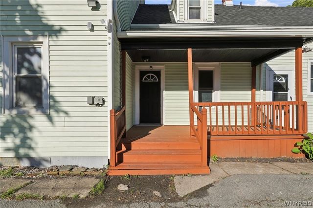 1268 Indian Church Road, West Seneca, NY 14224