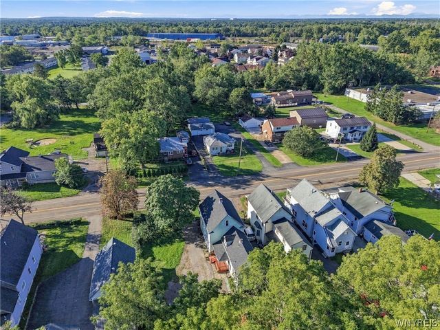 1268 Indian Church Road, West Seneca, NY 14224