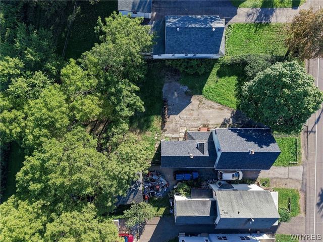 1268 Indian Church Road, West Seneca, NY 14224