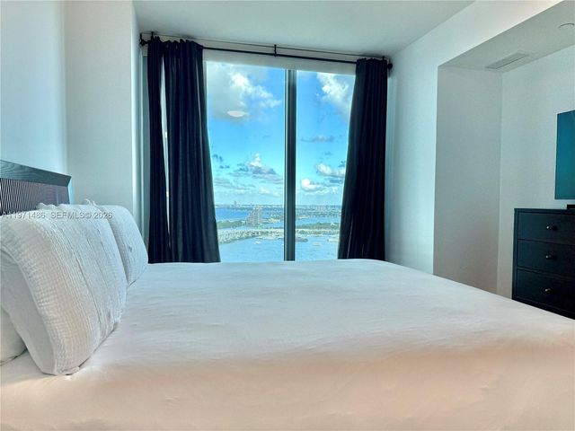 888 Biscayne Blvd 3208, Miami, FL 33132