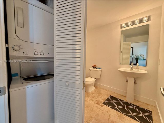 888 Biscayne Blvd 3208, Miami, FL 33132