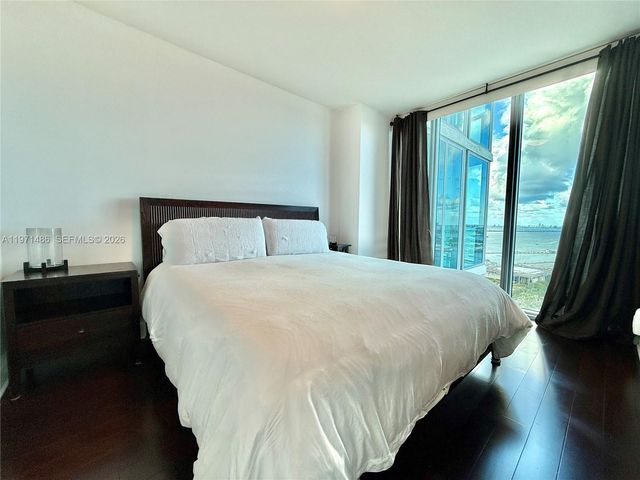 888 Biscayne Blvd 3208, Miami, FL 33132