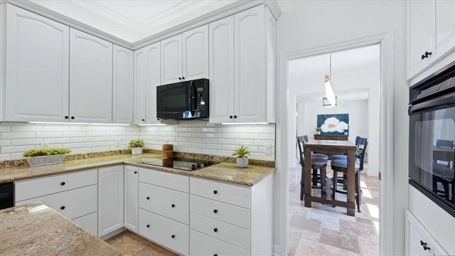 5935 RIVER FOREST CIRCLE, Bradenton, FL 34203