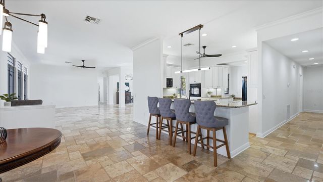 5935 RIVER FOREST CIRCLE, Bradenton, FL 34203