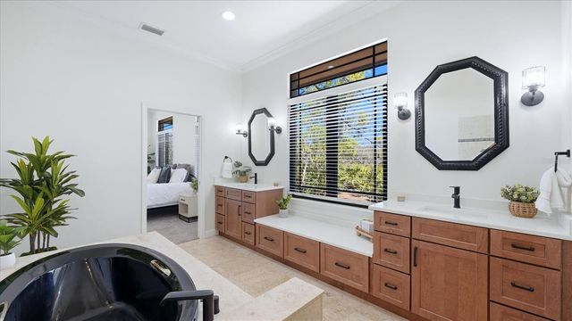 5935 RIVER FOREST CIRCLE, Bradenton, FL 34203