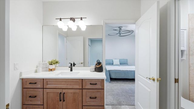 5935 RIVER FOREST CIRCLE, Bradenton, FL 34203