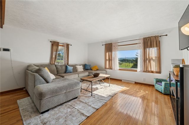 189 Lake Lynn Rd, Springhill Twp, PA 15451