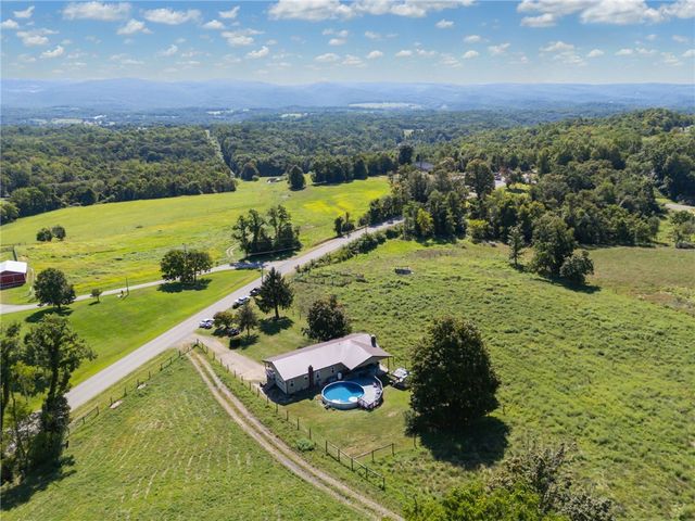 189 Lake Lynn Rd, Springhill Twp, PA 15451