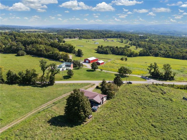 189 Lake Lynn Rd, Springhill Twp, PA 15451