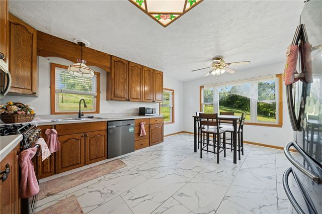 189 Lake Lynn Rd, Springhill Twp, PA 15451