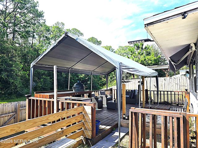 3560 GILMORE HEIGHTS Road N, Jacksonville, FL 32225