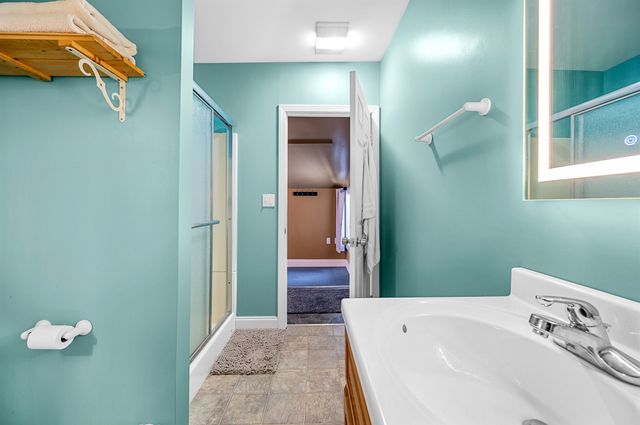 130 Center Road, Hardwick, VT 05843