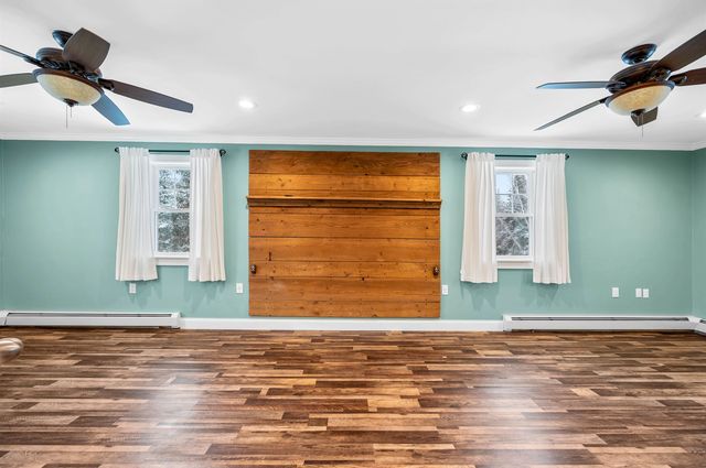 130 Center Road, Hardwick, VT 05843